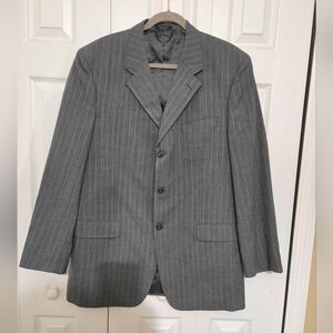 Albert Nipon Classic Men's Gray 100% Wool Pinstripe Suit